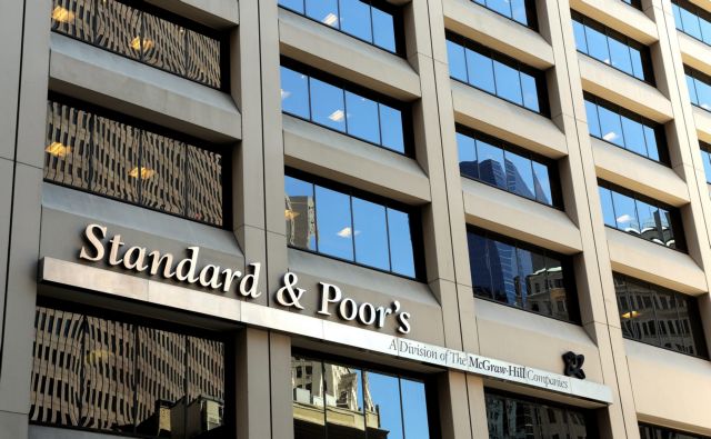 Στο «CCC» μείωσε η Standard & Poor’s την πιστοληπτική αξιολόγηση της Ουκρανίας