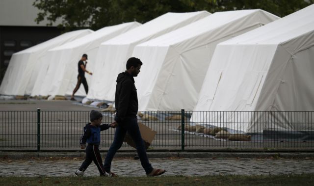 Η Ύπατη Αρμοστεία ζητά από τους ιταλούς έχοντες να βοηθήσουν τους πρόσφυγες