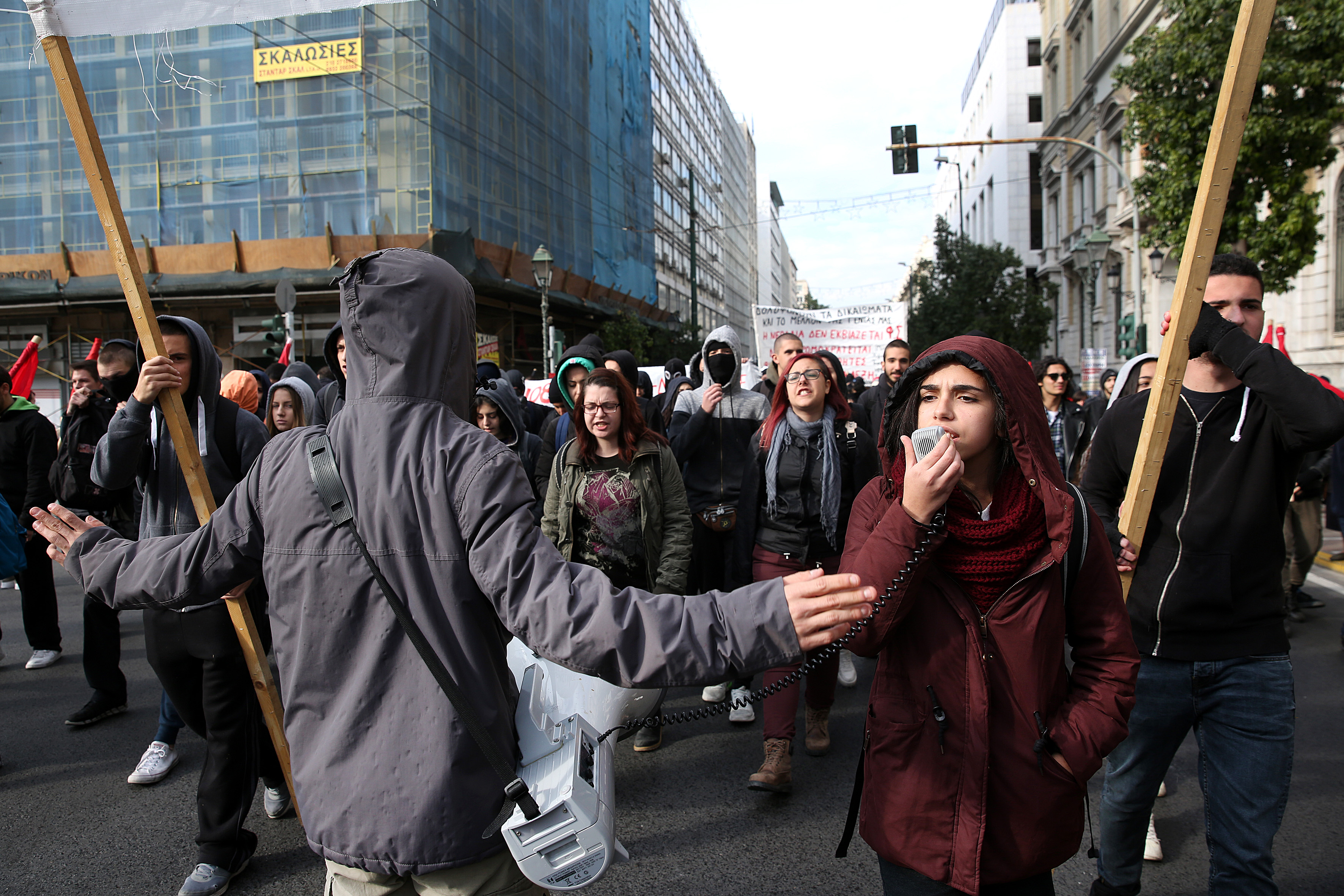 Στα Προπύλαια μαθητές και φοιτητές για τον Γρηγορόπουλο