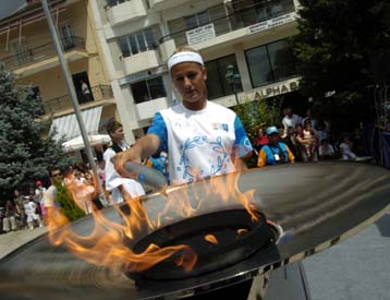 Ολοκλήρωσε την «περιοδεία» της στη Δ.Μακεδονία η Ολυμπιακή Φλόγα