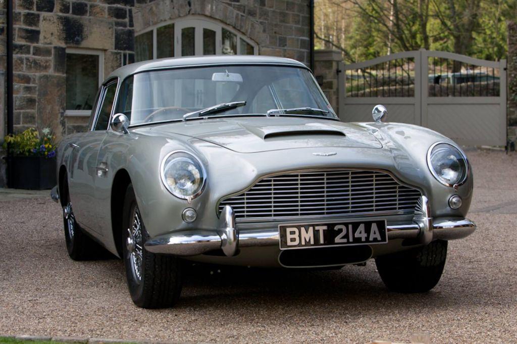 Στο σφυρί και πάλι η Aston Martin DB5 από το Golden Eye