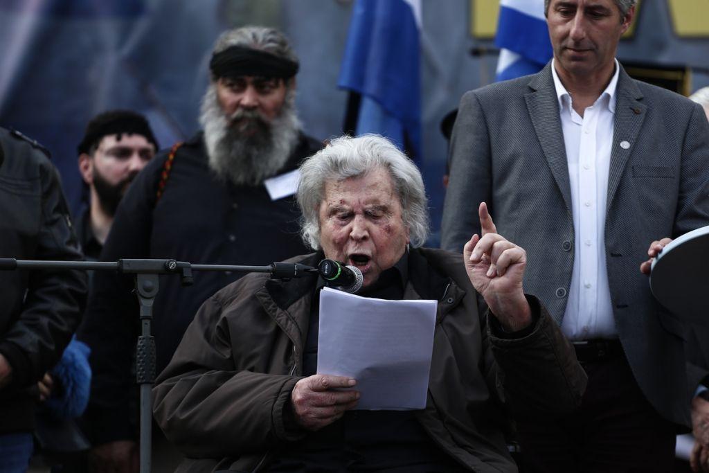 Νέα ηχηρή απάντηση Μίκη Θεοδωράκη στον Αλέξη Τσίπρα