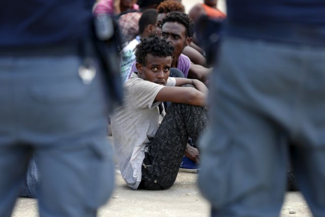 Ιταλία: Πολιτική λύση αναμένουν οι 442 πρόσφυγες