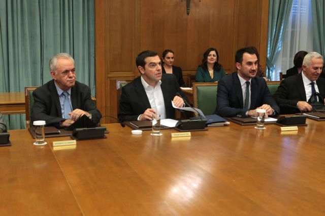 Tsipras: 650-euro monthly minimum wage, autumn elections