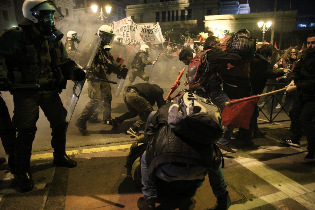 ÎÏŒÎ¼Î¿Ï‚ ÎºÎ±Î¹ Ï„Î¬Î¾Î·â€¦ Î± Î»Î± Î£Î¥Î¡Î™Î–Î‘ â€“ Î‘Ï€ÏŒ Ï„Î· Â«Î´Î¯ÎºÎ±Î¹Î· Î¿ÏÎ³Î®Â» ÏƒÏ„Î¹Ï‚ Ï€ÏÎ¿Î»Î·Ï€Ï„Î¹ÎºÎ­Ï‚ Ï€ÏÎ¿ÏƒÎ±Î³Ï‰Î³Î­Ï‚ ÎºÎ±Î¹ Ï„Î¿ Î¾ÏÎ»Î¿ | in.gr