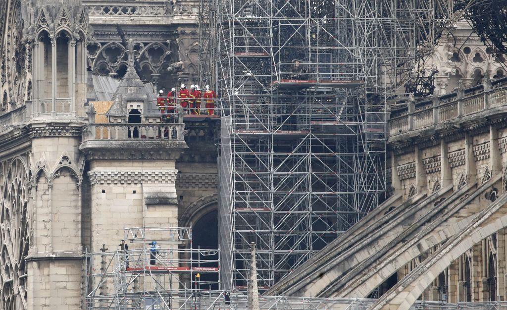 Παναγία των Παρισίων:  Η δομή του ναού αντέχει, ανησυχία για ευάλωτα σημεία