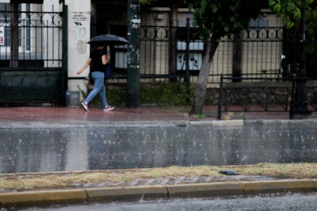 Ισχυρές καταιγίδες και χαλάζι και στην Αττική το απόγευμα