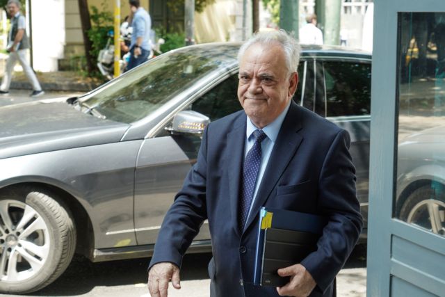 Δραγασάκης: Η ΝΔ δεν λέει πώς θα εξασφαλιστούν οι φοροελαφρύνσεις