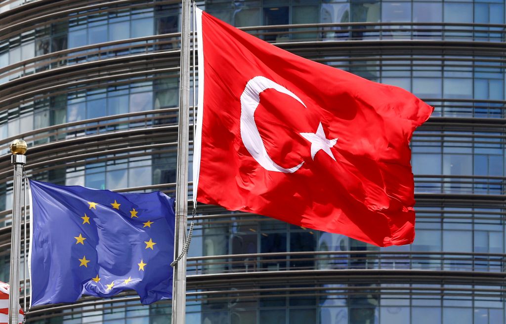 «Μαύρος καπνός» στις Βρυξέλλες για τις κυρώσεις κατά Τουρκίας – Γιατί διαφώνησε η Κύπρος