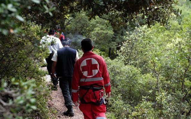 Ζάκυνθος: Εθελοντές ερευνούν για 18η μέρα το όρος Σκοπός για τον 73χρονο ουαλό τουρίστα