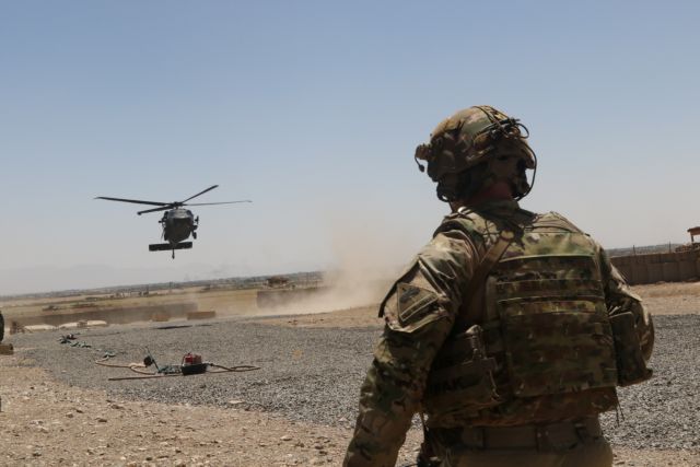 Αφγανιστάν : Δύο αμερικανοί στρατιωτικοί σκοτώθηκαν λίγο πριν τις συνομιλίες ΗΠΑ – Ταλιμπάν