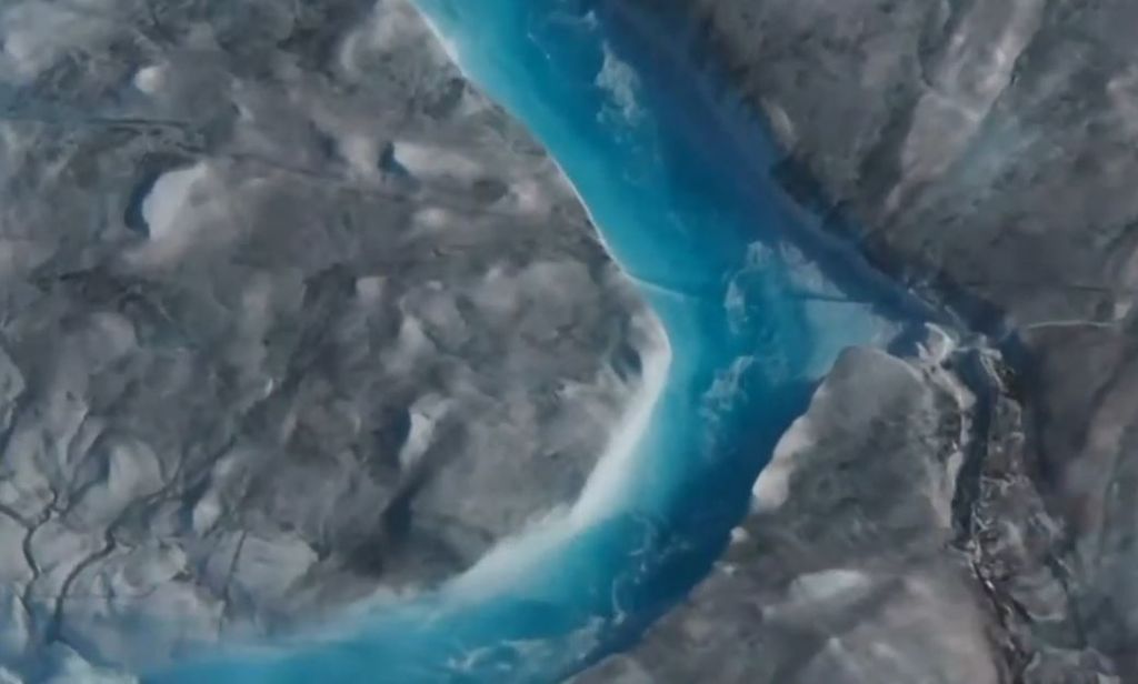 11 δισ. τόνοι πάγου έλιωσαν σε μια μέρα στη Γροιλανδία – Ανυπολόγιστη καταστροφή στη Σιβηρία