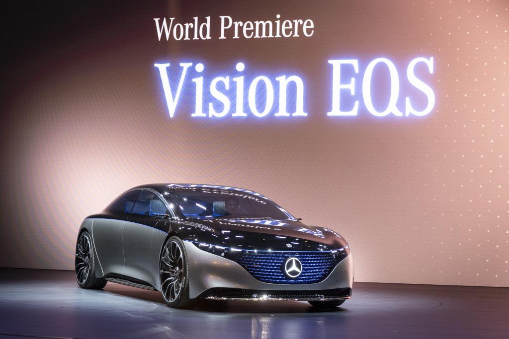 Ηλεκτρικό πολυτελές μέλλον και πανίσχυρο παρών από την Mercedes-Benz στην Φρανκφούρτη