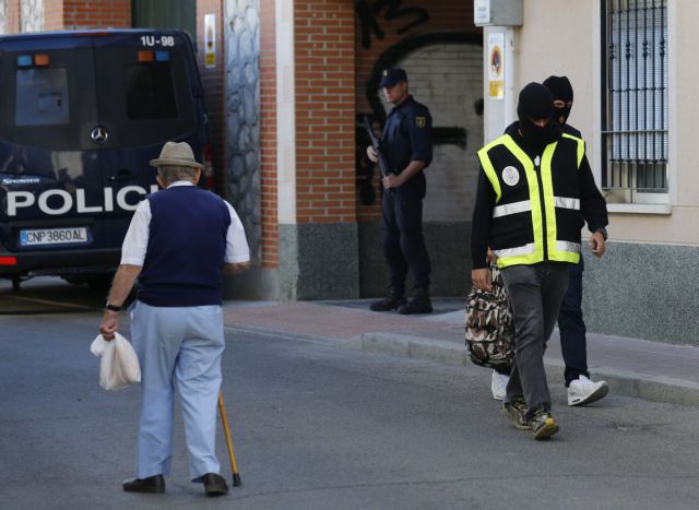 Σκύλος έφαγε το νεκρό ιδιοκτήτη του