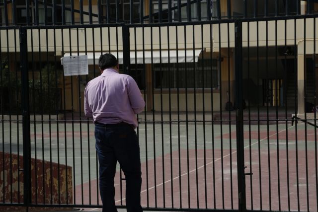 One Channel: Ακατάλληλες σχολικές αίθουσες λόγω του σεισμού του Ιουλίου στην Αθήνα