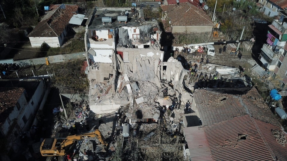 Σεισμός στην Αλβανία : Βίντεο από τη στιγμή που «χτυπά» ο Εγκέλαδος