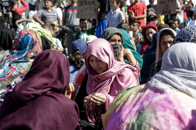 «Βράζουν» τα νησιά του Αιγαίου : Πάνω από 15.000 πρόσφυγες στη Μόρια – Κινητοποιήσεις στη Λέρο