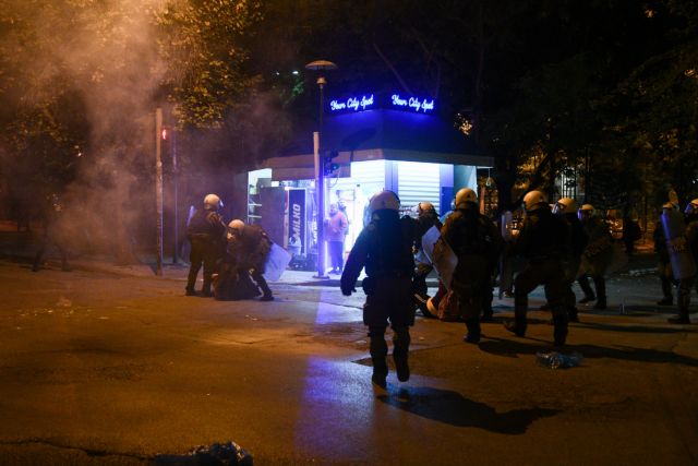 Εξάρχεια : Νέο βίντεο βίαιης αστυνομικής καταστολής από την επέτειο του Αλέξη Γρηγορόπουλου