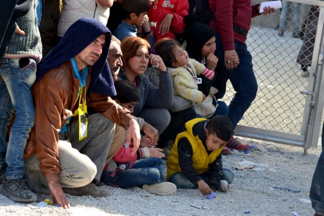 Προσφυγικό: Ούτε βήμα πίσω από την κυβέρνηση για τα κλειστά Κέντρα - Στην Αθήνα οι νησιώτες