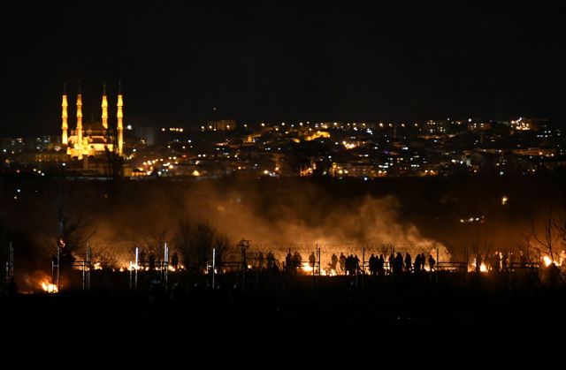 Ένταση στον Έβρο: Απειλές και σπασμωδικές κινήσεις από την Τουρκία – Σε ετοιμότητα η Αθήνα