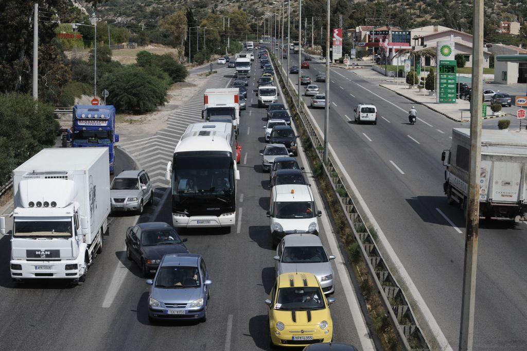 Κοροναϊός : Φεύγουν για τα χωριά και τα εξοχικά οι Αθηναίοι