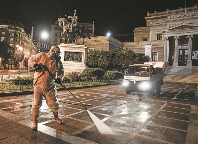 Κοροναϊός : Αρχίζει ο «πόλεμος» των 15 ημερών