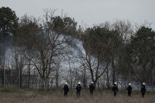 Έβρος: Ένταση και δακρυγόνα στις Καστανιές