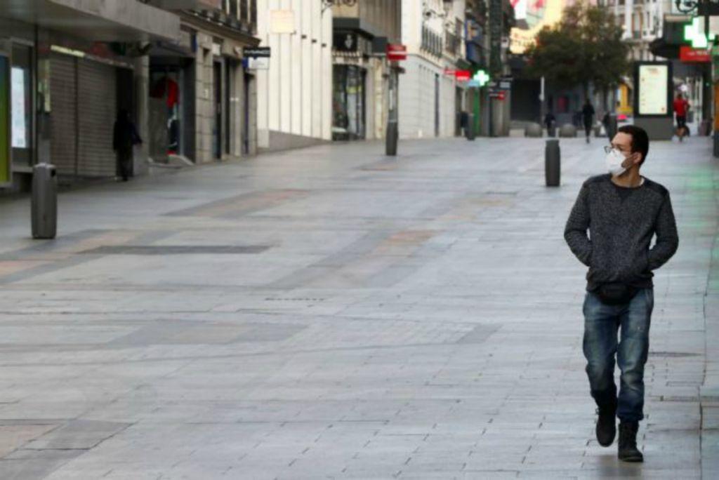 Κοροναϊός – Ισπανία : 2.000 νέα κρούσματα και πάνω από 100 νεκροί