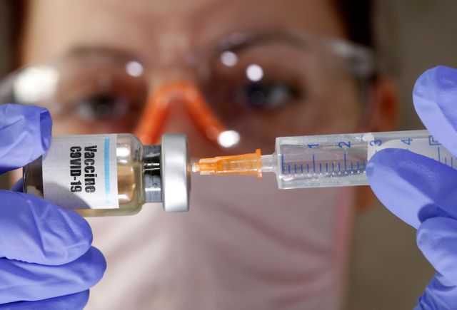Ο κοροναϊός αλλάζει τα μυαλά των αντι-εμβολιαστών