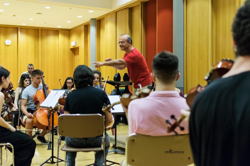 Τhe Underground Youth Orchestra: 35 παιδιά στέλνουν το πιο όμορφο μουσικό μήνυμα εν μέσω κοροναϊού