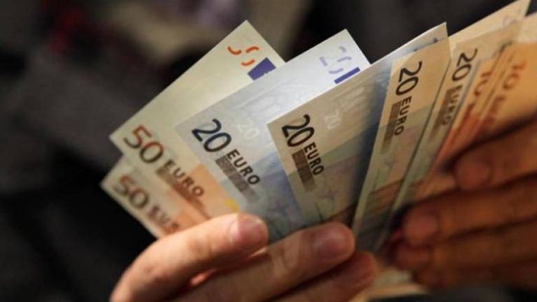Επίδομα 800 ευρώ: Πώς θα πληρωθούν 8 ειδικές κατηγορίες εργαζομένων – Οι προθεσμίες