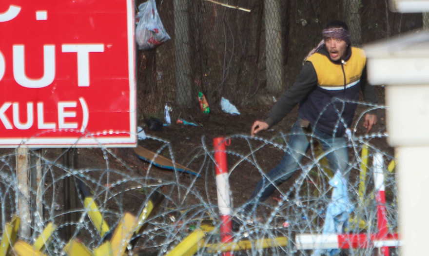 Εβρος : Τούρκοι διακινητές μαχαίρωσαν μετανάστες για να περάσουν στην Ελλάδα