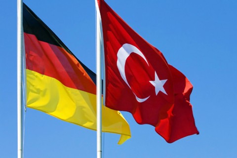Οργή της Τουρκίας για τις «ασφαλείς χώρες» της ΕΕ - Στη Γερμανία ο Τσαβούσογλου
