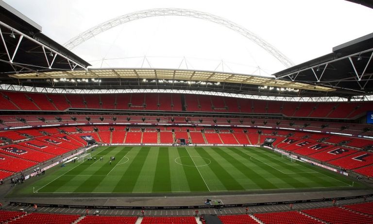 «Σκέψεις για επιστροφή φιλάθλων στο Community Shield»