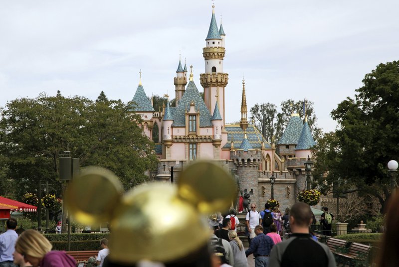 Η Walt Disney απολύει 28.000 εργαζόμενους λόγω κοροναϊού