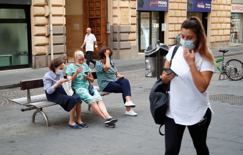 Κοροναϊός – Ιταλία: 10.925 κρούσματα σε μια μέρα – «Αύξηση της τηλεργασίας» ζητά ο υπουργός υγείας