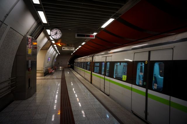 Ξυλοδαρμός στο Μετρό : Ποινική δίωξη σε βαθμό κακουργήματος για τους δράστες - Αρνήθηκαν να δώσουν αποτυπώματα