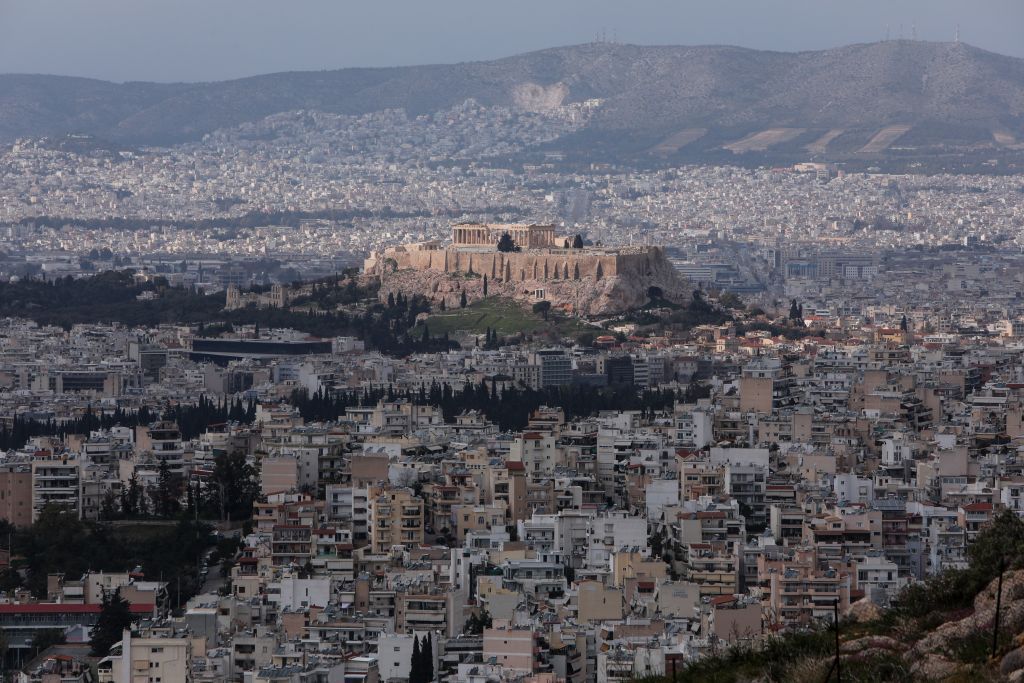 Κοροναϊός : «Βράζουν» το κέντρο της Αθήνας και ο Πειραιάς – Η κατανομή των κρουσμάτων στο Λεκανοπέδιο