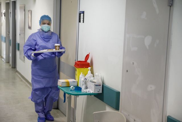 ΠΟΕΔΗΝ: Συναγερμός στα νοσοκομεία της Αττικής – Εφημερεύουν χωρίς κενή κλίνη ΜΕΘ Covid