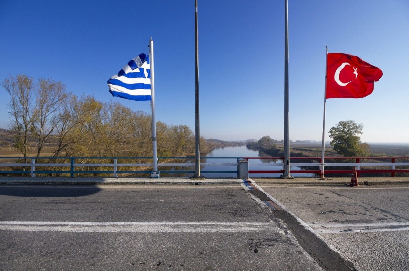 Τουρκία : Το ξαφνικό ραντεβού Δένδια – Ερντογάν και οι προκλήσεις στο παρά πέντε της συνάντησης