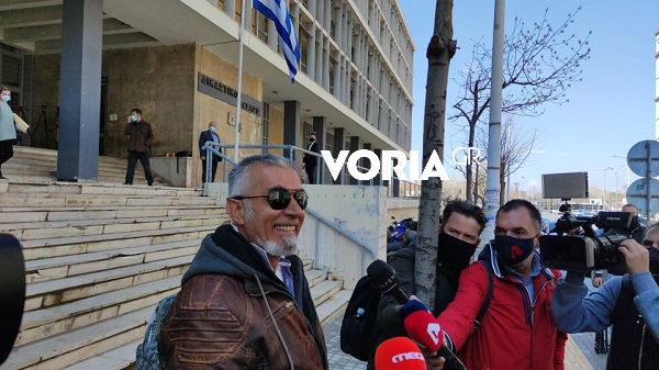 Θεσσαλονίκη : Δίωξη στον πατέρα-αρνητή του self test – Χαμό στο σχολείο προκάλεσε ο γιός του