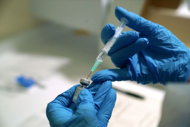 Ιταλία: Μέχρι τα τέλη του μήνα θα έχει εμβολιαστεί το 60% των πολιτών