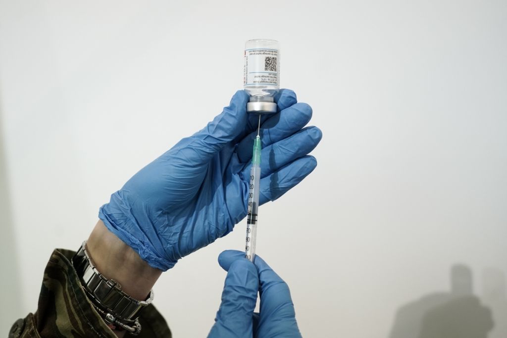Ο δήμος Θέρμης αμφισβητεί το ποσοστό των εμβολιασμένων