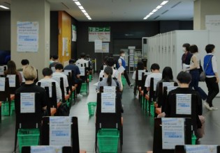 Ιαπωνία – Δύο νέοι πέθαναν μετά τον εμβολιασμό τους με Moderna – Οι δόσεις που έλαβαν ήταν σε προβληματικές παρτίδες