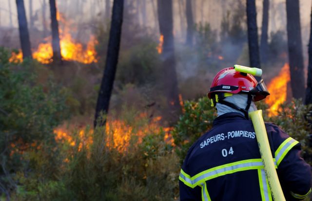 Γαλλία – Δύο νεκροί από τις φωτιές – δεκάδες τραυματίες