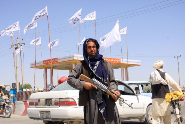 Βία και διπλωματία – Το διπλό πρόσωπο των Ταλιμπάν και το… φλερτ από Ανατολή και Δύση