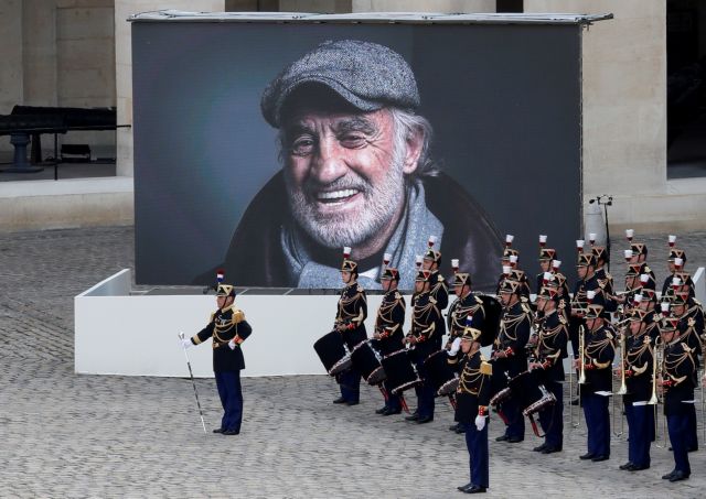 Ζαν Πολ Μπελμοντό - Υπό τους ήχους του Μορικόνε αποχαιρέτισε η Γαλλία τον δικό της «Μπεμπέλ»