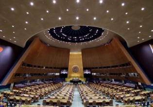 ΟΗΕ – Συνάντηση ΥΠΕΞ της ΕΕ – Προσπαθεί να ρίξει τους τόνους η Ευρώπη για την AUKUS