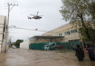 Πλημμύρες στο Μεξικό – 17 νεκροί σε νοσοκομείο, οι περισσότεροι έπασχαν από κοροναϊό