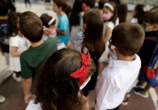 Κορoναϊός -Τι δείχνει αμερικανική μελέτη για τα τακτικά τεστ στα σχολεία